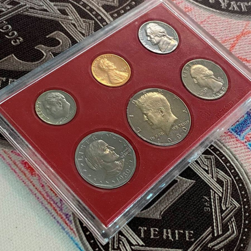 Набор монет США 1980 год в планшете фото 2