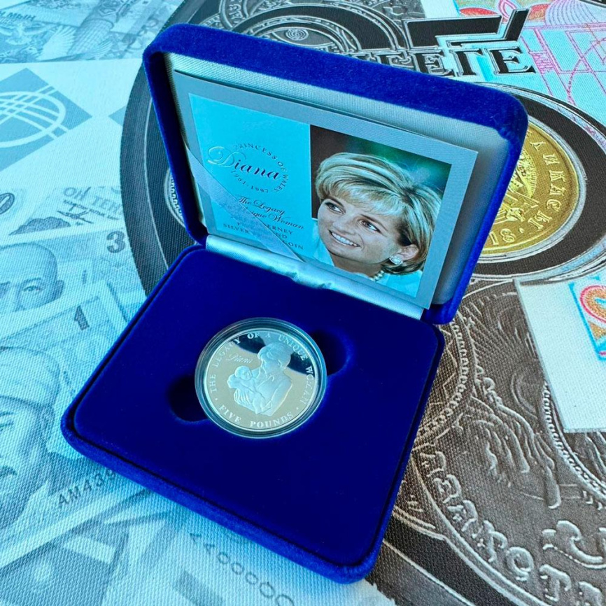 Диана, Принцесса Уэльская - Олдерни, 5 фунтов, 2007 фото 2
