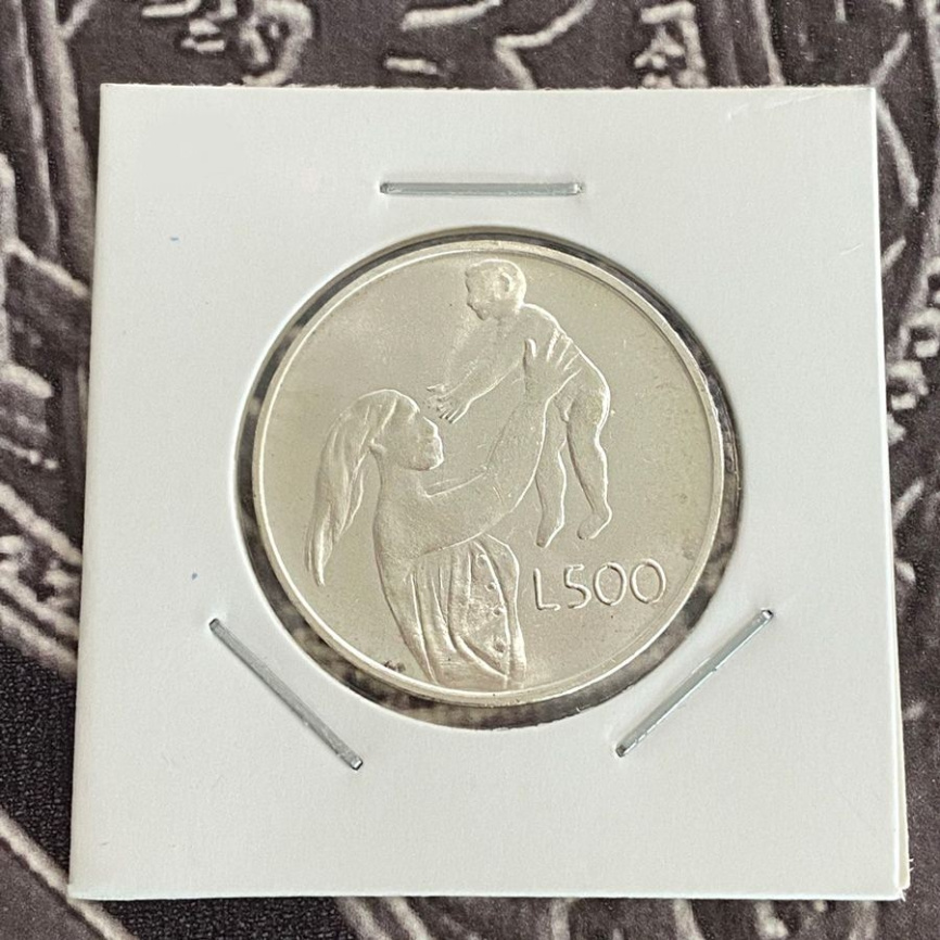 Сан-Марино 500 лир 1972 - Материнство фото 3