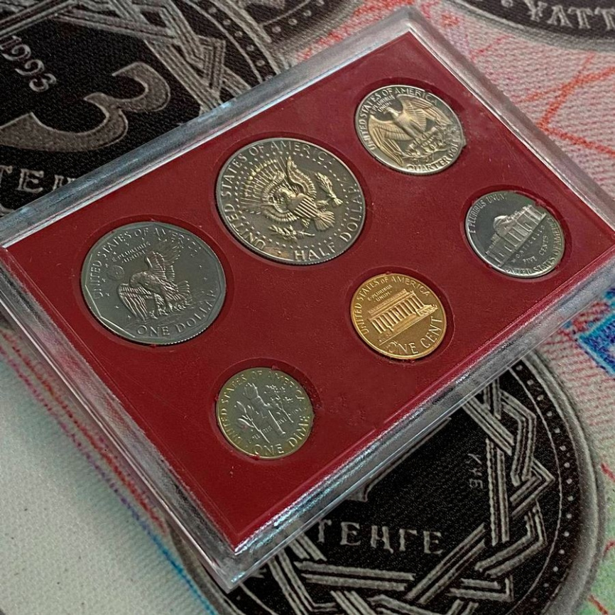 Набор монет США 1980 год в планшете фото 3