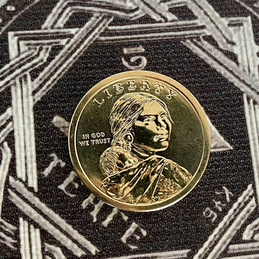 Мария Толчиф и американские индейцы в балете - Сакагавея, 1 доллар 2023 год, США фото 4