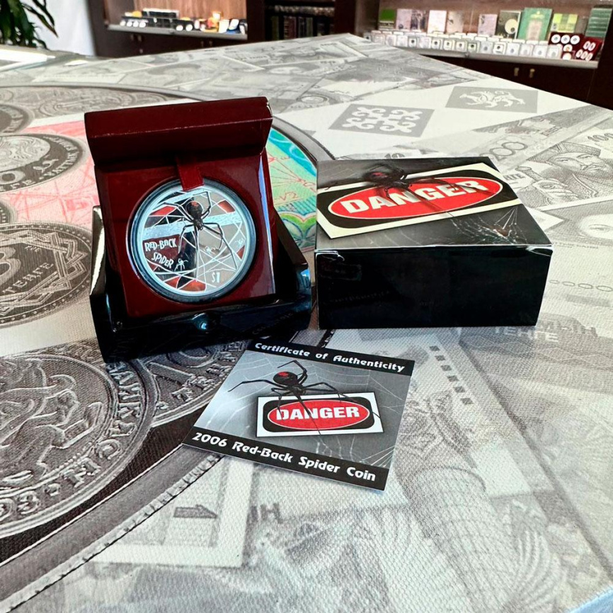 Красноспинный паук, серия DANGER - Тувалу, 2006 год фото 3