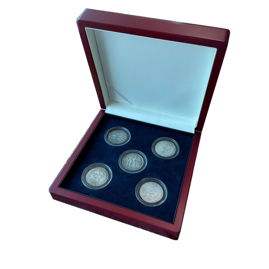 Подборка рублей РСФСР/СССР 1921 и 1924 года в футляре (5 шт) фото 1