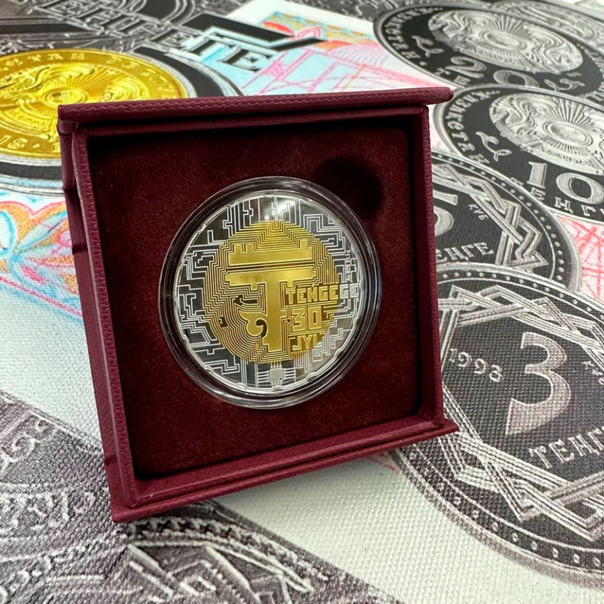 30 лет тенге (с позолотой) - серия События фото 5