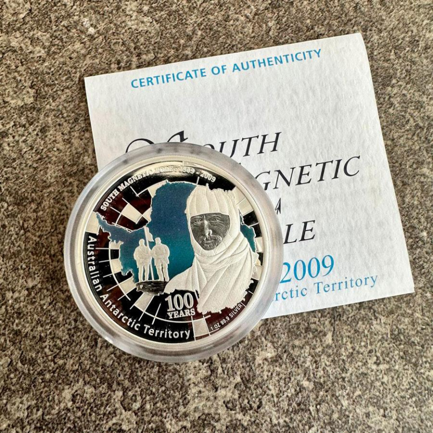 Южный магнитный полюс, 100 лет экспедиции - Австралия, 1 доллар, 2009 год фото 2