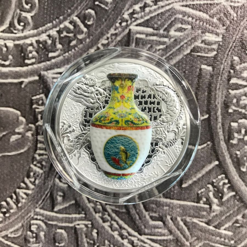 Ваза династии Цин - о.Ниуэ | 2016 год | фарфоровая вставка фото 2