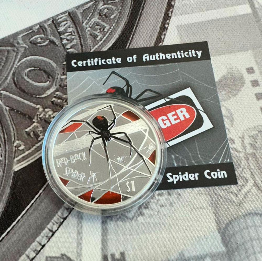 Красноспинный паук, серия DANGER - Тувалу, 2006 год фото 4