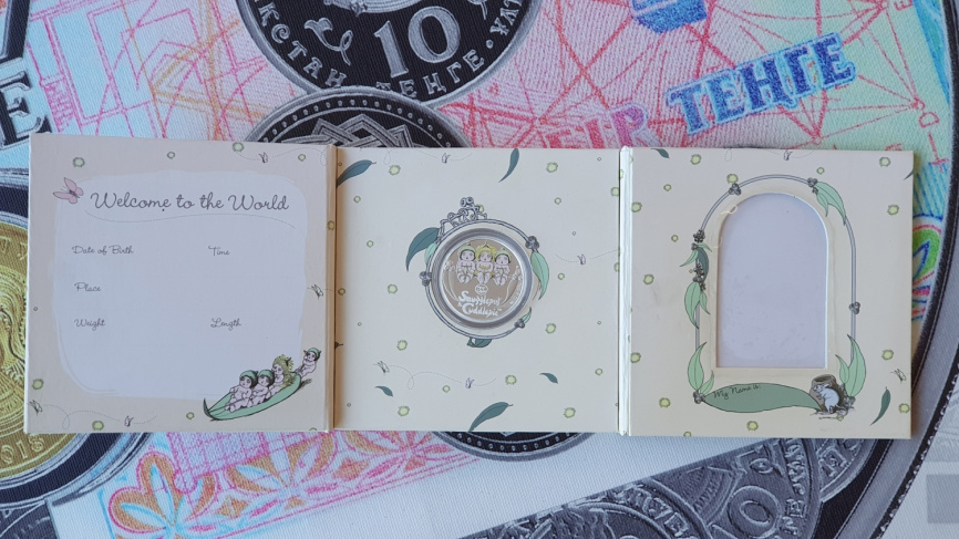 Три малыша Snugglepot and cuddlepie - монета в альбоме для новорожденного фото 4