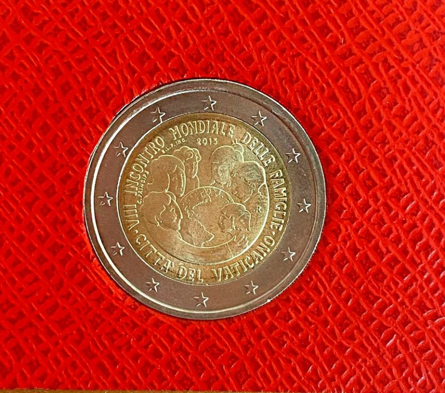 2 евро Ватикан 2015 (в блистере) - Восьмая Мировая встреча семей фото 2